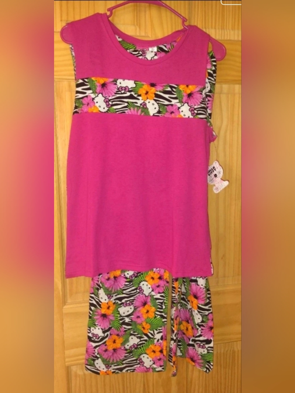 Ladies Hello Kitty 2 pc Pajama Set- L-NEW